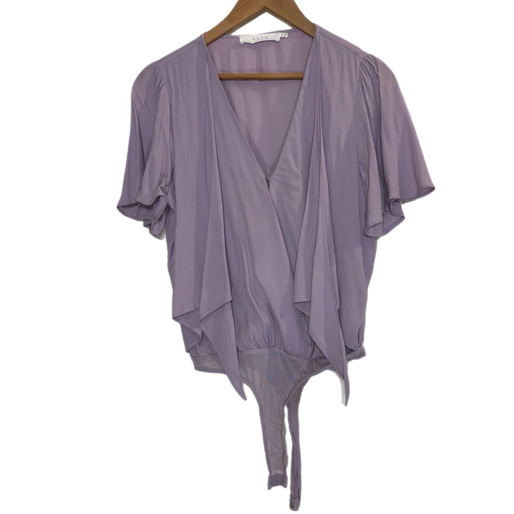 Astr The Label Lavender Tie Front Flutter Sleeve … - image 3